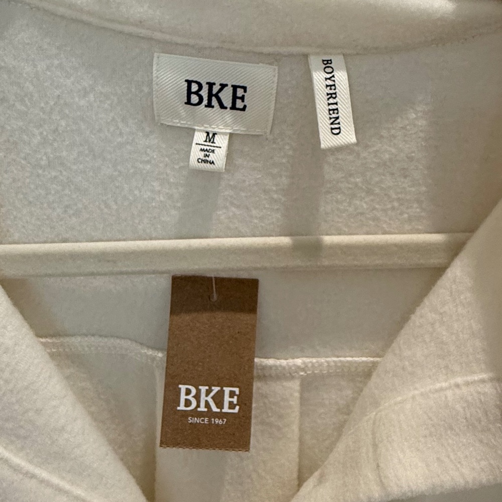 NWT BKE (Buckle) Fleece Boyfriend Shacket Off White (Size M) - Picture 6 of 7